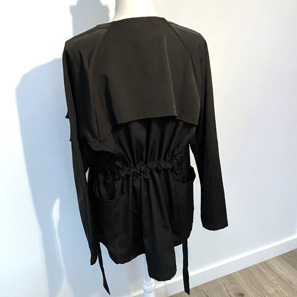 NEW BALANCE Open Black Long Sleeve Sports Jacket Size M - Picture 3 of 5